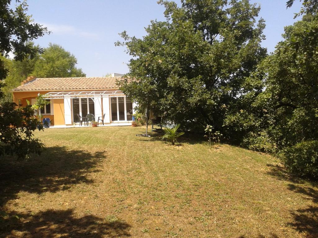 Entre Nimes Et Arles Villa Bellegarde  Exteriör bild